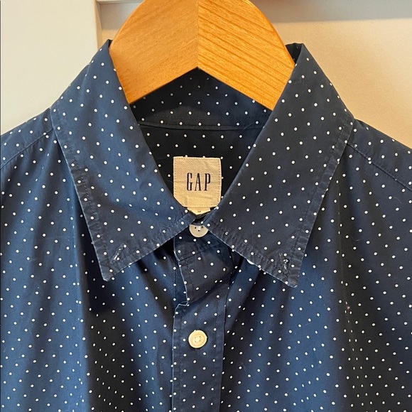 GAP Men's Dark Blue Dotted Shirt - Picture 3 of 5